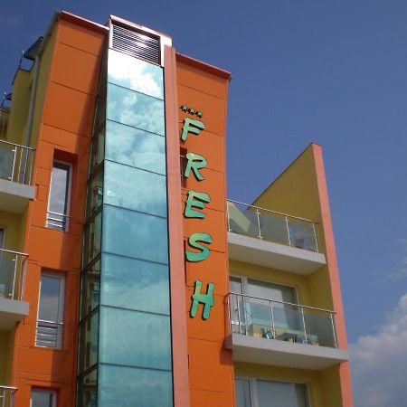 Fresh Family Hotel Равда Экстерьер фото